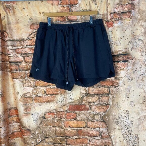 Fabletics Shorts Size XXL - Main Image